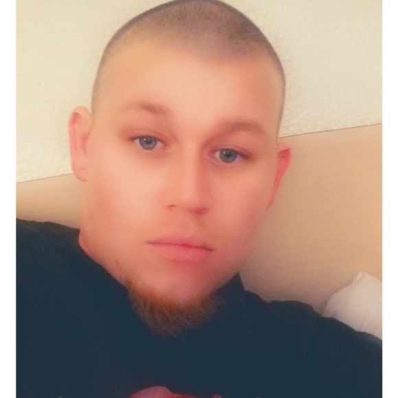 Meet your Posher, Joey - Picture 2 of 2